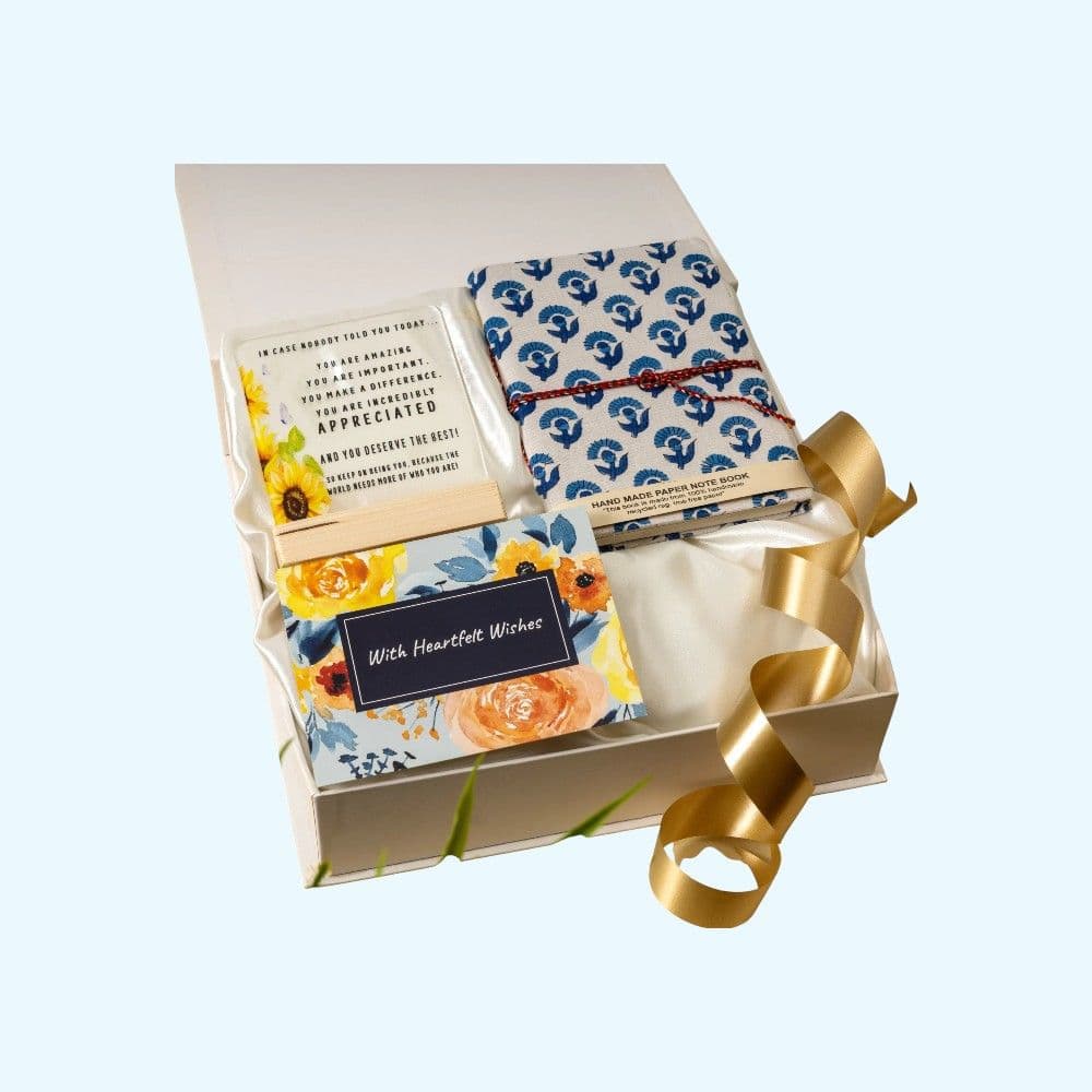 Rarejoy Aesthetic Gift Set of 3 – Front View